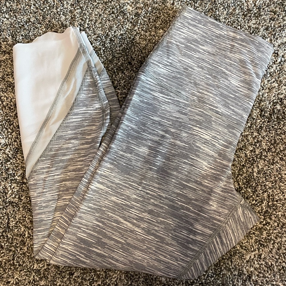 Lululemon legging. (Discontinued)